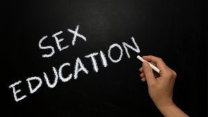 Sex Education: Momentos de reflexión sobre la sexualidad y la amistad