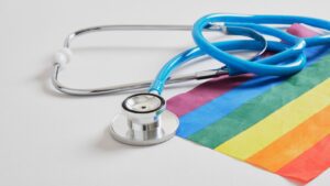 +MÁSS Clinik: un espacio seguro para médiques de la salud LGBT+